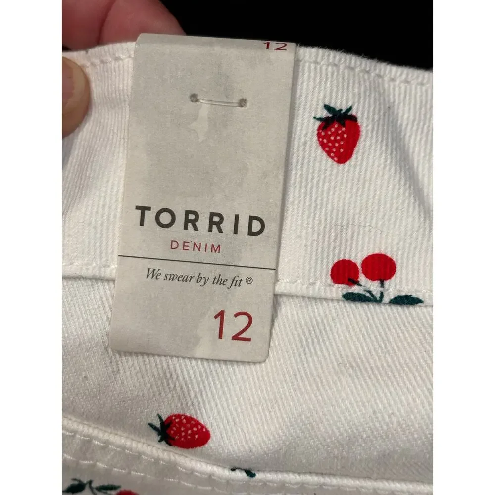 torrid White Cherry-Print Denim Shorts - Picture 10 of 13